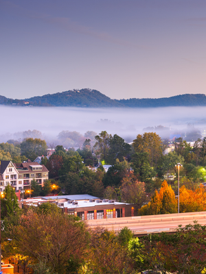 fall in Asheville North Carolina, Asheville fall activities, things to do in Asheville in October, Asheville apple picking, Asheville pumpkin patches, Asheville corn mazes, downtown Asheville fall events, fall weekend in Asheville NC, best places to stay i